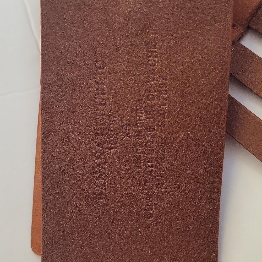 Like New Banana Republic Genuine Leather Belt, Tan, Size XS - Picture 6 of 6